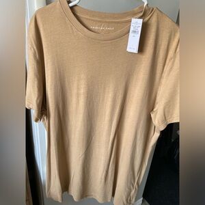 NWT Men’s American Eagle tee size L/G, tan